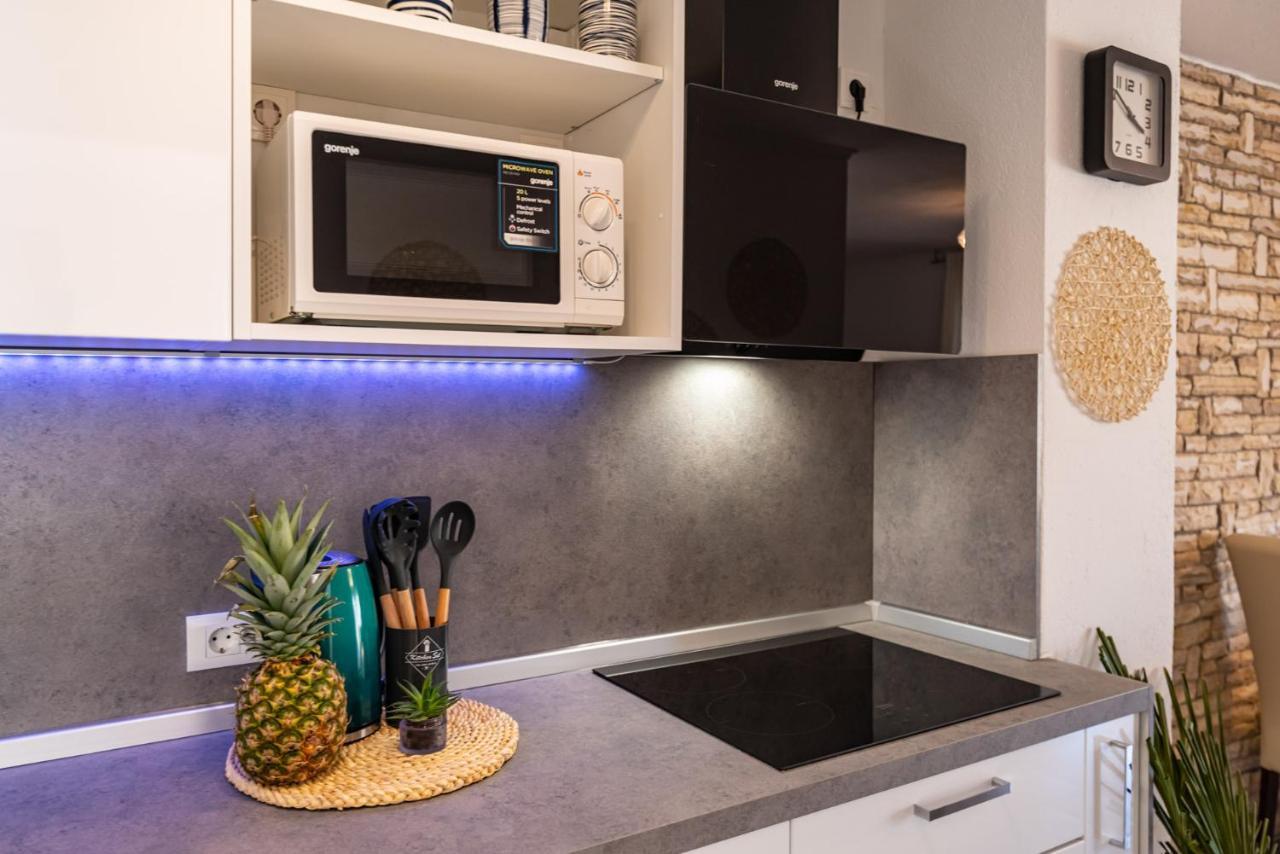 Maia Lena Apartman Jasenice  Kültér fotó