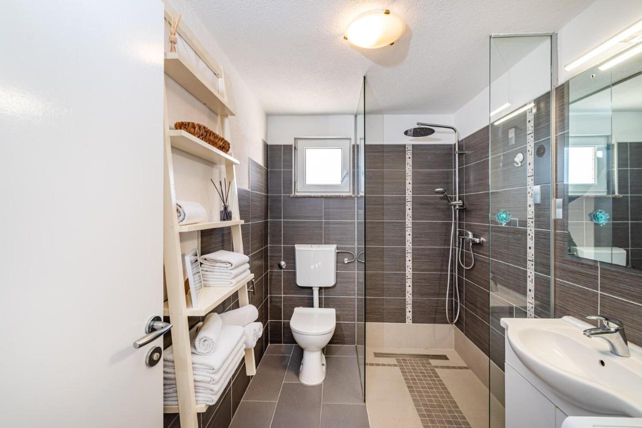 Maia Lena Apartman Jasenice  Kültér fotó